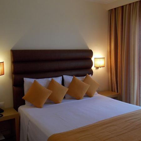 Galaxy Beach Resort BW Premier Collection Laganas Bagian luar foto