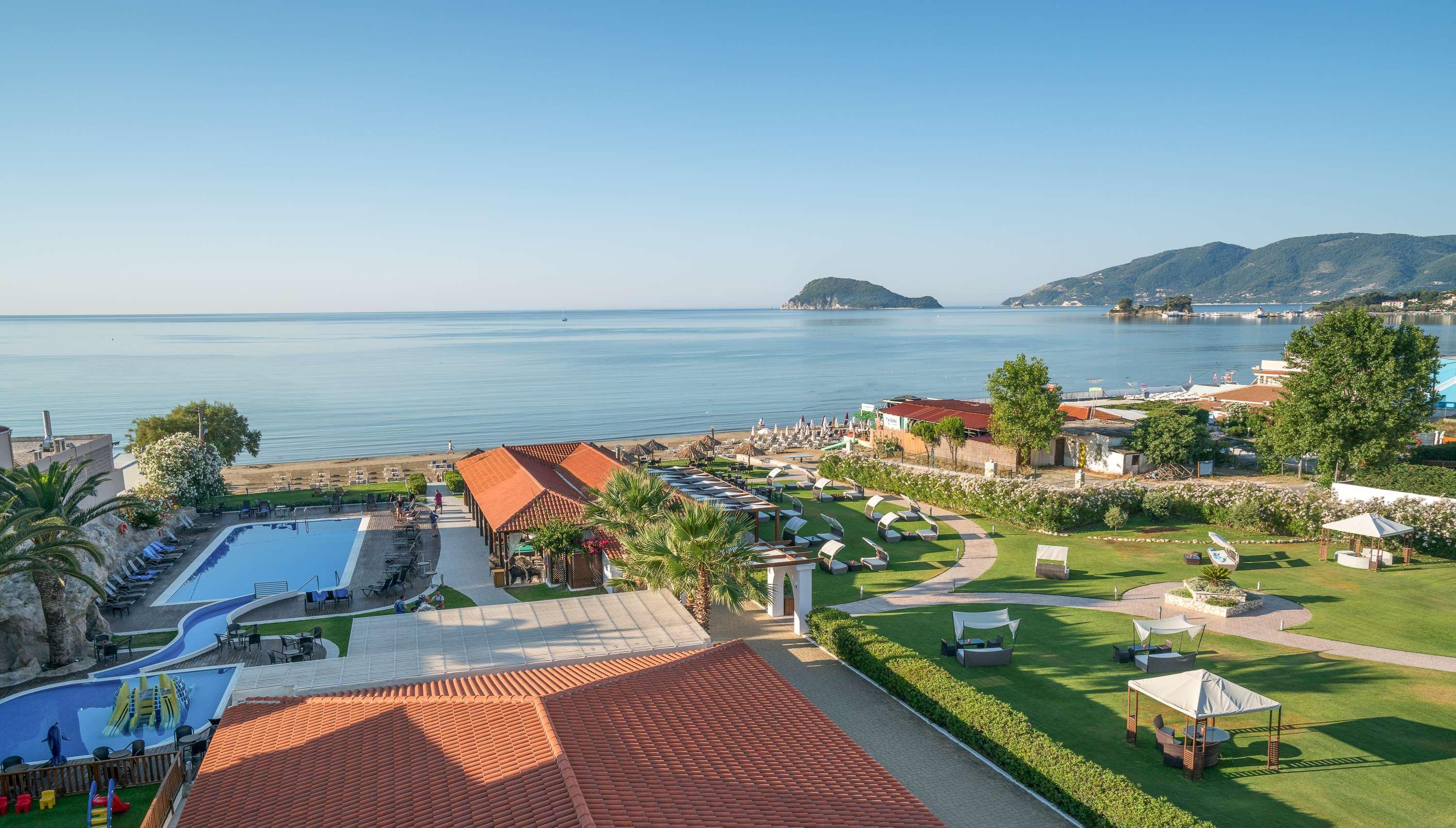 Galaxy Beach Resort BW Premier Collection Laganas Bagian luar foto