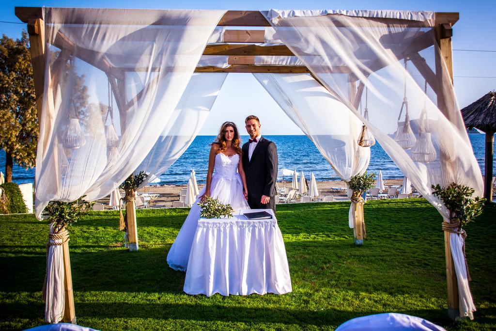 Galaxy Beach Resort BW Premier Collection Laganas Bagian luar foto